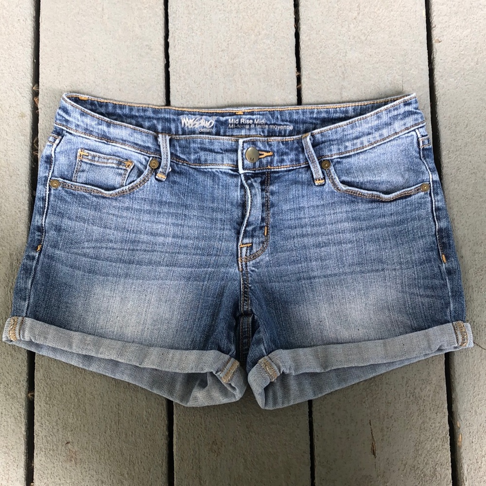 6/28 Mossimo MIDI medium wash short